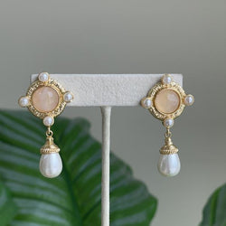 ARETES ANGELA DROP PERLA - BEIGE