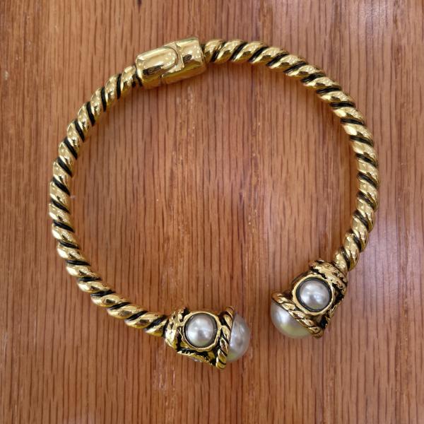 BRAZALETE CON PERLA