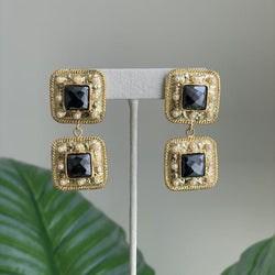 ARETES ZORELA CUADRADO - NEGRO