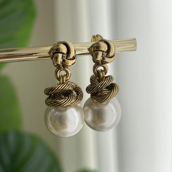 ARETES REESE CON PERLITA